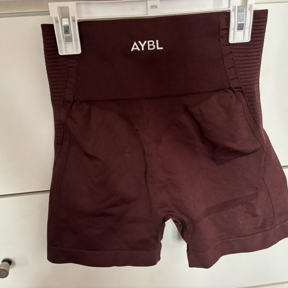 Aybl balance v3 seemless shorts